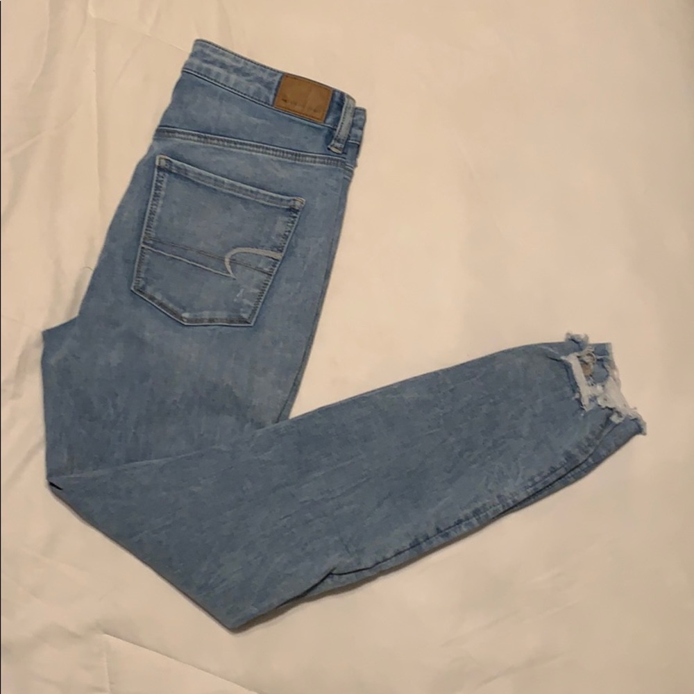 American Eagle Ripped Skinny Light Blue Jeans